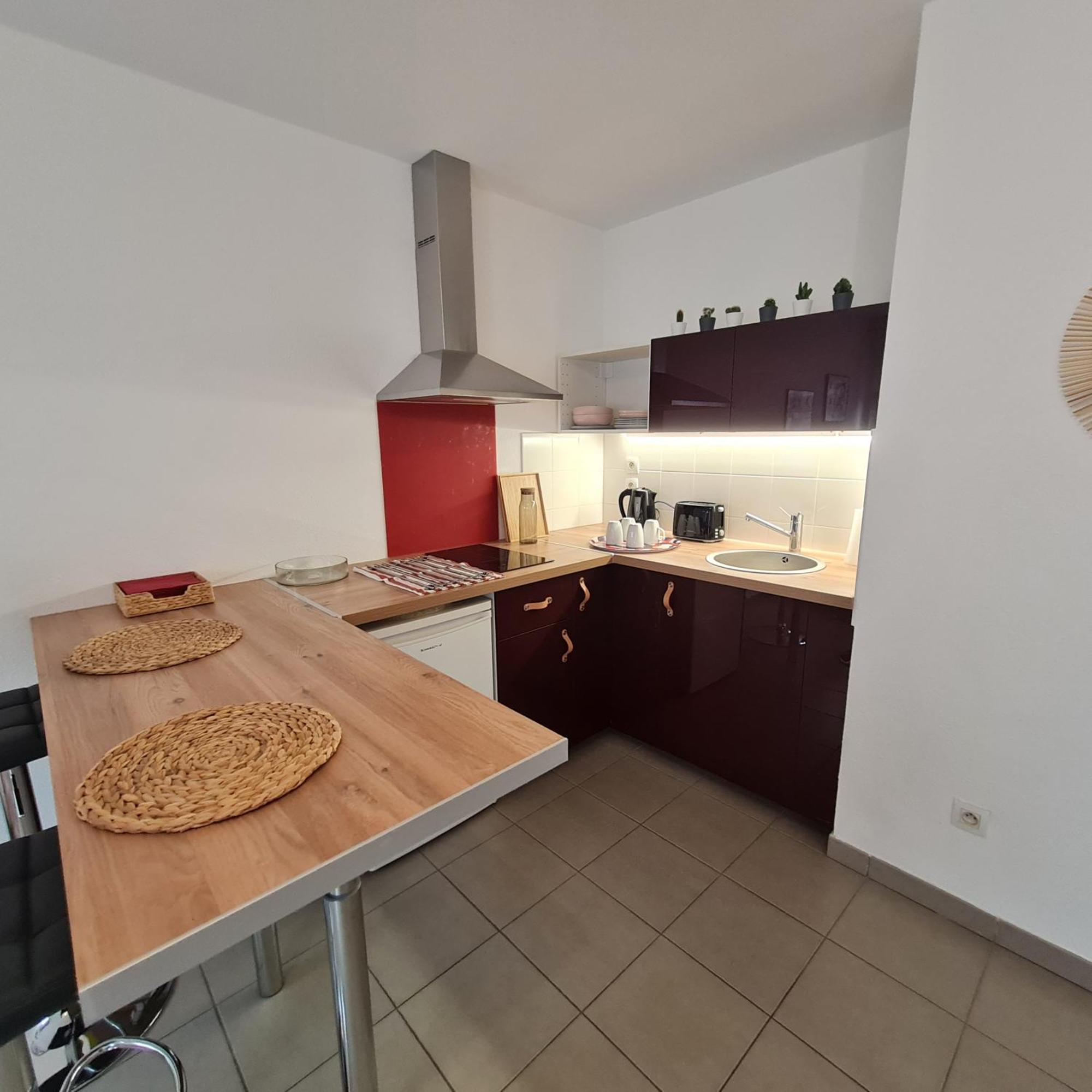 Beau Studio Tout Confort Au Calme Avec Parking . Διαμέρισμα Βιλερμπάν Εξωτερικό φωτογραφία